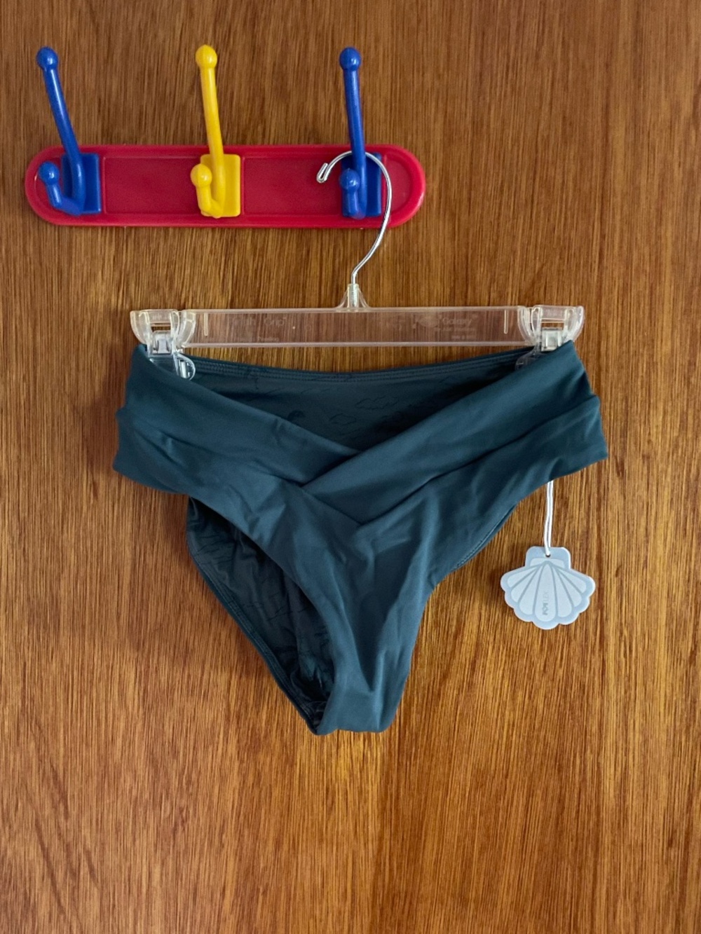 Popflex CrissCross Hourglass dark green bikini bottom